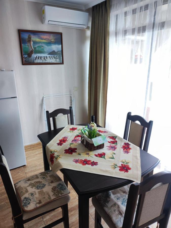Jacky'S Apartament - Апартамент В Свети Влас Extérieur photo